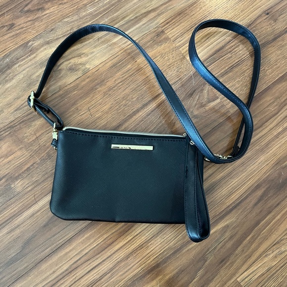 Steve Madden Crossbody Bag with Adjustable Strap - Picture 1 of 4